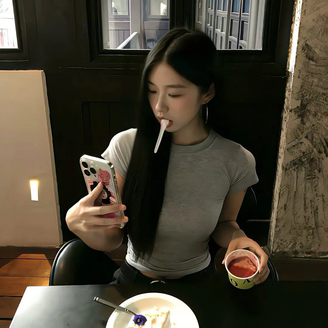 6号叩应女郎 海报